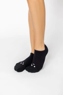 Happy Cry Face Low Rise Socks - Black -Popflex Store 6J3A1238 Edit 907ca610 69b6 48cb bea7 c026aeb956dc