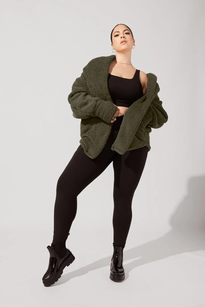 Faux Sherpa Cocoon Coat - Olive Faux Sherpa Cocoon Coat - Olive -Popflex Store ArleneOutfit1 0455 Edit