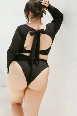 Siren Sweetheart Bikini Top - Black Rib -Popflex Store ArleneOutfit3 43000 Edit 913f8238 313c 4aff 83b2 02032ef951a3