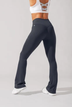 Crisscross Hourglass® Flared Leggings With Pockets - Smoky Navy 3 Crisscross Hourglass® Flared Leggings With Pockets - Smoky Navy -Popflex Store AysiaOutfit6 38180 Edit
