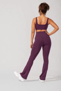 Crisscross Hourglass® Flared Leggings With Pockets - Winter Plum -Popflex Store AysiaOutfit7 38436 Edit