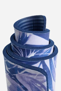 CloudCushion Vegan Suede Yoga Mat - Blue Jungle 0.5” Thick -Popflex Store BF PF Thick Yoga Mat Blue Jungle Detail 1