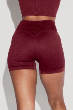 Crisscross Hourglass® Seamless Midi Shorts - Garnet -Popflex Store BeMySweetheartCropTop CCHGShorts Garnet 2553 Edit