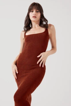 Hourglass Maxi Dress - Castaño Crinkle 4 Hourglass Maxi Dress - Castaño Crinkle -Popflex Store BeachClubMaxiDress Castanocrinkle F1015 2491 Edit