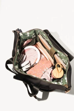 Belladonna Duffle - Black 6 Belladonna Duffle - Black -Popflex Store CaseyHo Blogilates GymBags r1 3f 9L7A8983 Edit