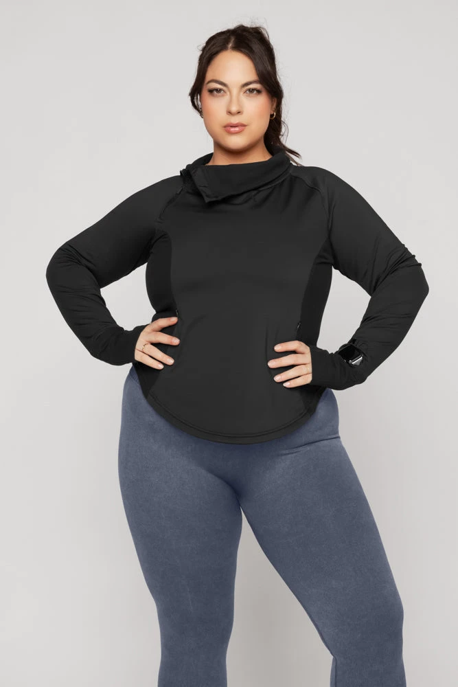 Chasing Pavements Mockneck Pullover - Black Chasing Pavements Mockneck Pullover - Black -Popflex Store ChasingPavementsLongSleeveRunningTop Black B1003 03515 Edit