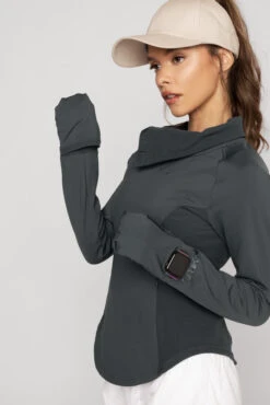 Chasing Pavements Mockneck Pullover - Raincloud 7 Chasing Pavements Mockneck Pullover - Raincloud -Popflex Store ChasingPavementsLongSleeveRunningTop CityGrey B1003 03311 Edit