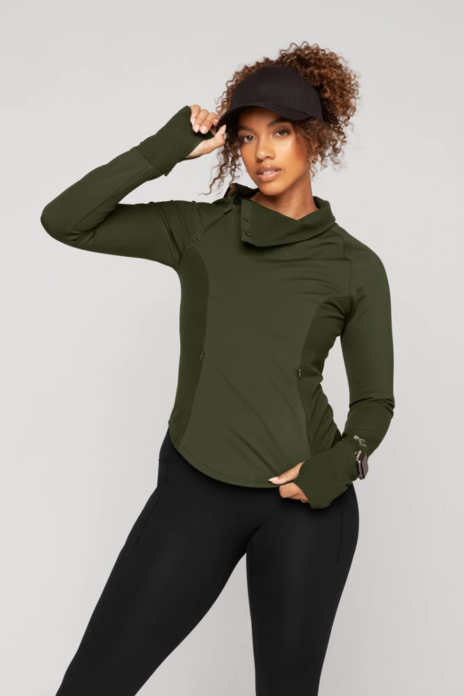 Chasing Pavements Mockneck Pullover - Evergreen Chasing Pavements Mockneck Pullover - Evergreen -Popflex Store ChasingPavementsLongSleeveRunningTop Evergreen B1003 03414 Edit