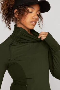 Chasing Pavements Mockneck Pullover - Evergreen 6 Chasing Pavements Mockneck Pullover - Evergreen -Popflex Store ChasingPavementsLongSleeveRunningTop Evergreen B1003 03473 Edit