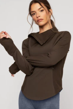 Chasing Pavements Mockneck Pullover - Dark Brown 9 Chasing Pavements Mockneck Pullover - Dark Brown -Popflex Store ChasingPavementsLongSleeveRunningTop Raincloud B1003 01859 Edit