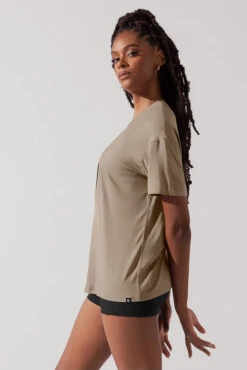 Daring Deep V Tee - Shiitake -Popflex Store DarlingDeepVTee Shitake B1025 0034 Edit 11181f5d 3bda 4b5f a125 9d513e888e33