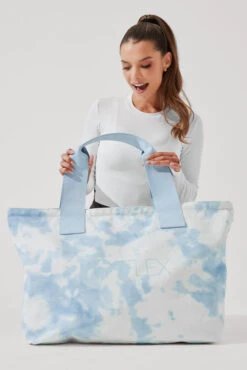 Superbag™ - Tie Dye Blue -Popflex Store FitsEverythingTote TieDyeBlue J1028 4450 Edit