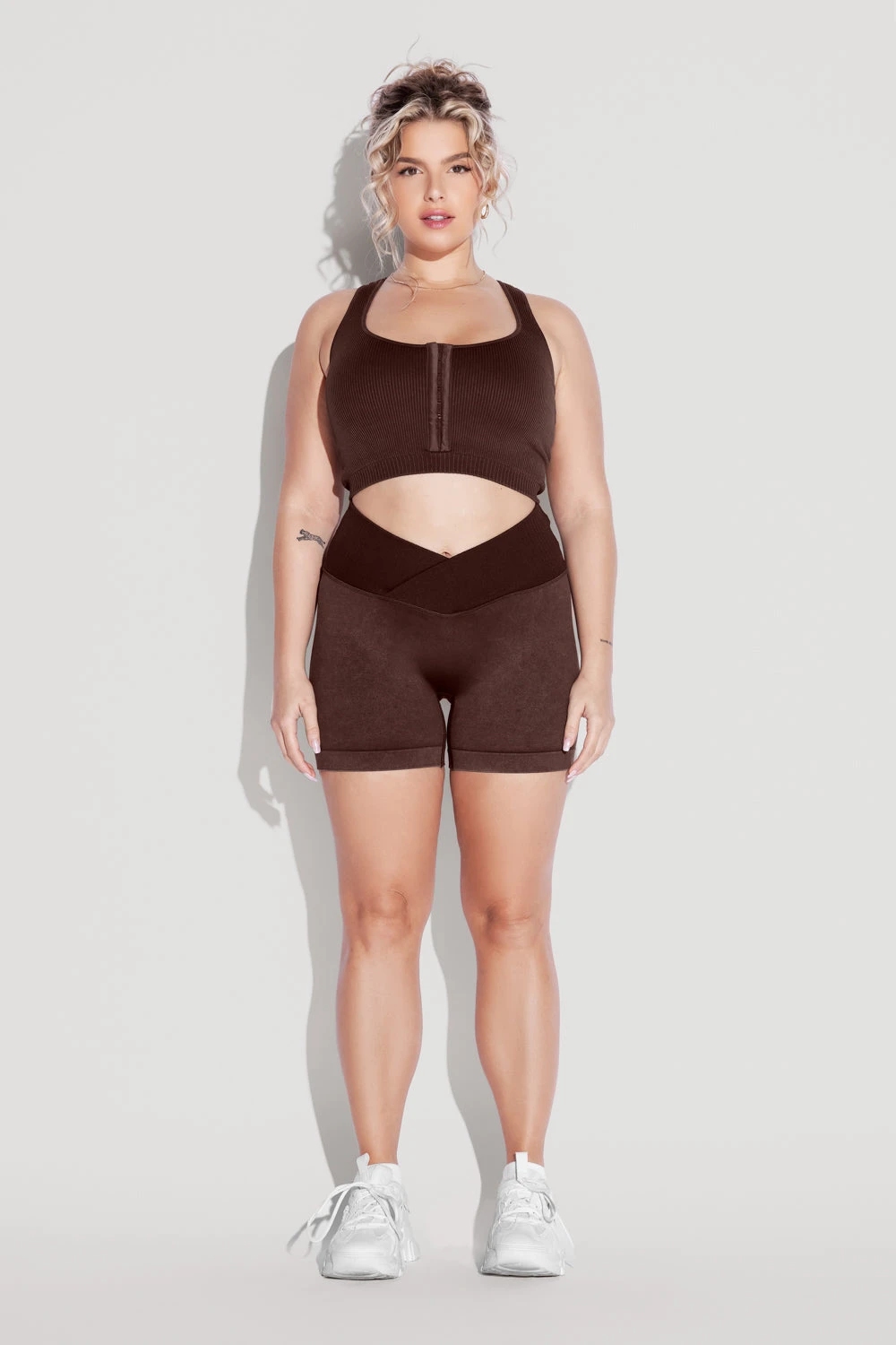 Crisscross Hourglass® Seamless Midi Shorts - French Roast Crisscross Hourglass® Seamless Midi Shorts - French Roast -Popflex Store HookItUpCropTop CCHGShorts FrenchRoast 1552 Edit