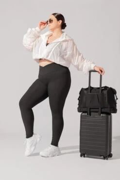 Ella Duffle - Black 8 Ella Duffle - Black -Popflex Store June7POPFLEXPhotoshootArleneOutfit20971 Edit