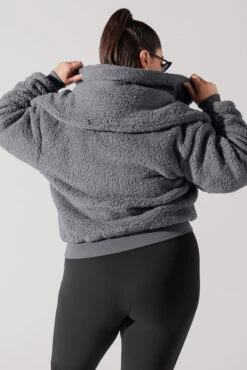 The Kinsley Bomber Jacket In Faux Sherpa - Grey 5 The Kinsley Bomber Jacket In Faux Sherpa - Grey -Popflex Store KinsleyBomberJacket Grey 5020 0098 Edit