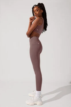 Crisscross Hourglass® Leggings With Pockets (Pet Hair Resistant) - Peppercorn -Popflex Store SamaraOutfit1 0061 Edit d86e6289 4dfa 4a36 b3be 83d323cddb83