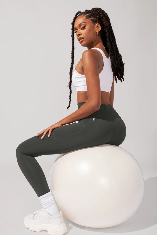 Cargo Leggings with Pockets (Pet Hair Resistant) - Forestwood Cargo Leggings With Pockets (Pet Hair Resistant) - Forestwood -Popflex Store SamaraOutfit6 0606 Edit b32cd1c7 88b4 41ab 826a a1a2def94721