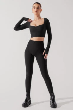 Sweetheart Long Sleeve Crop Top - Black -Popflex Store SoHoSweetheartLongSleeveCropTop Black B1008 0793 Edit