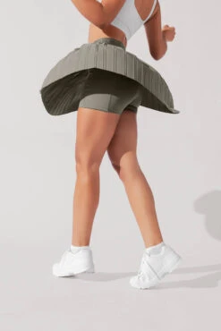 Ace ‘em Pleated Skort - Rustic Olive -Popflex Store VensusSkort RusticOlive H1002 0992 Edit 1