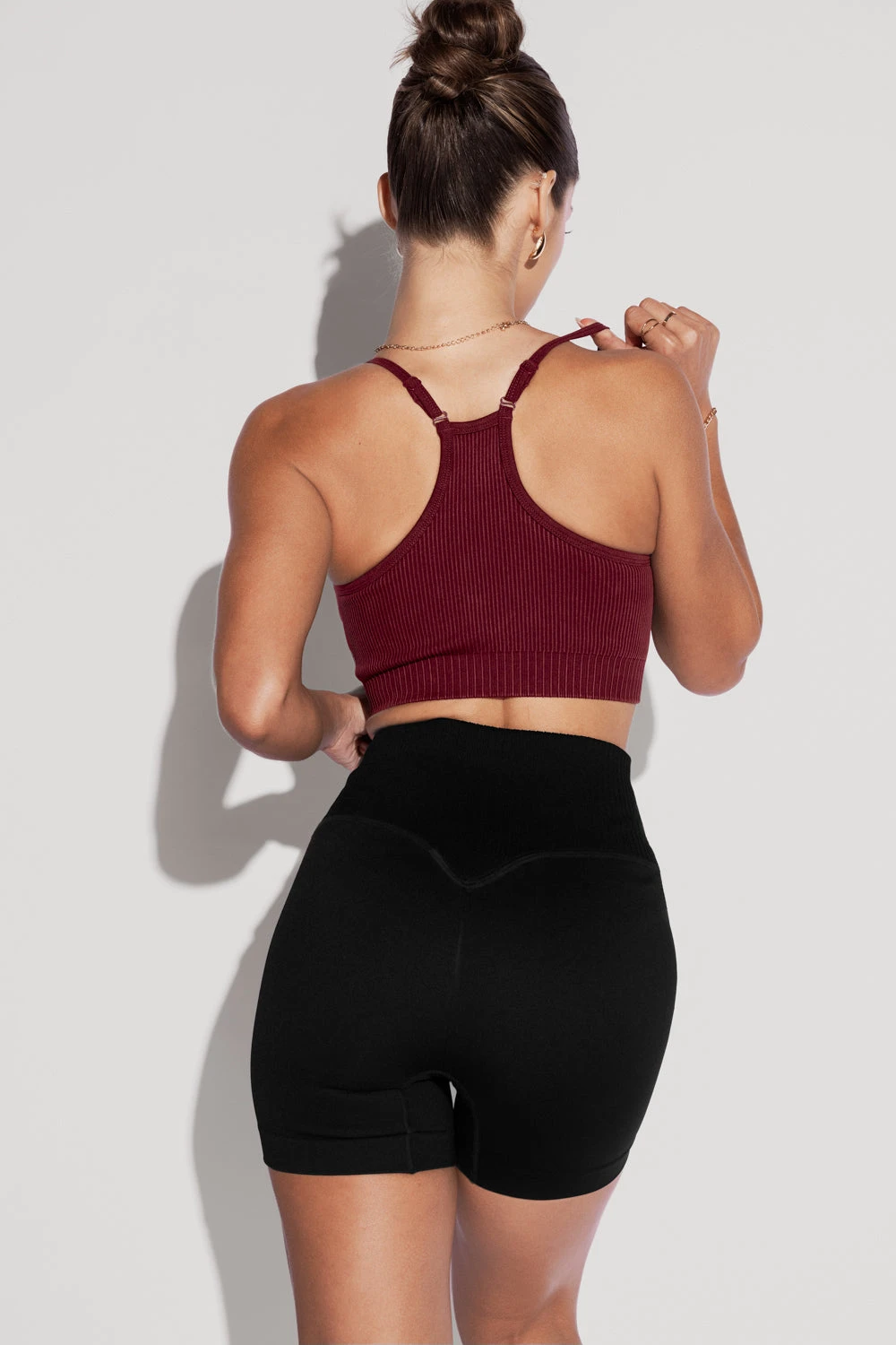 What's the Scoop Seamless Bra - Garnet What's The Scoop Seamless Bra - Garnet -Popflex Store What stheScoopBra Garnet CCHGShorts Black 0595 Edit